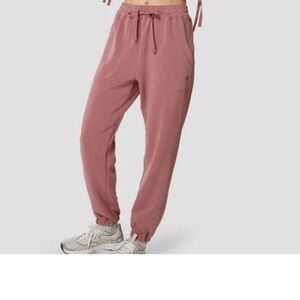 NEW Sweaty Betty Sand Wash Cuffed Trouser  - Cedar Pink - Size 14